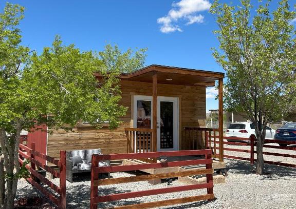 Pahrump House | Area 3251 Desert Valley Guest Suite