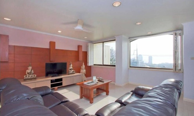 Pratumnak Hill Apartment | Argyle 2 Bed (7) Penthouse 150 m2