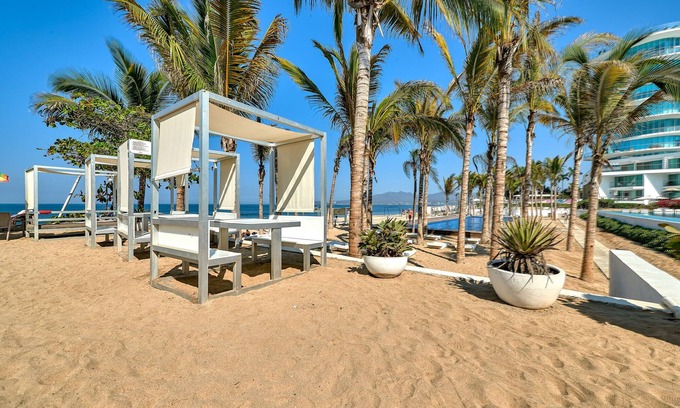 Flamingos Apartment | Aria Ocean by Naya Homes