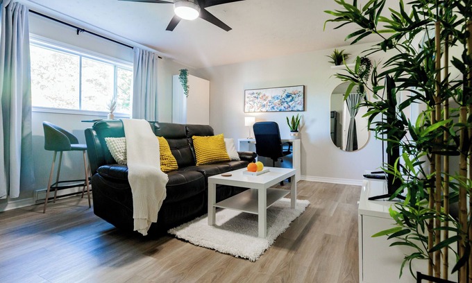 Halifax Apartment | Armdale Retreat + Free Photoshoot!