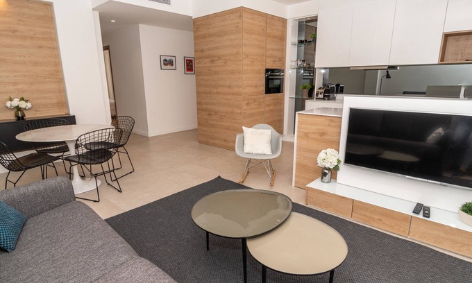 Cannes City Centre Apartment | Armenonville Premium 2BR 2 baths, balcony parking Croisette Olam Properties