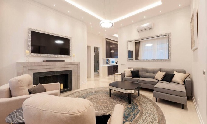 Inner City Budapest Condo | Art Deco - by Deak Square