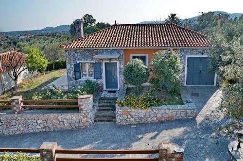 Pirgi Thermis Villa | Art Lesvos Villa 2