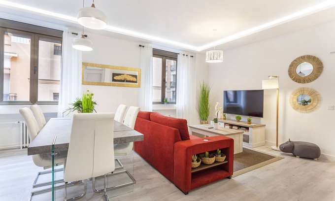 Embajadores Apartment | Artes Exclusive X apartment in Madrid