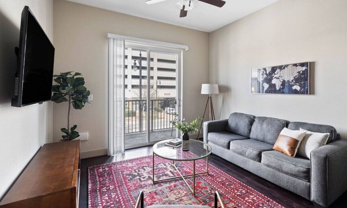 Montgomery Apartment | Artful Stay 1BR Loft Steps from Montgomery Arts