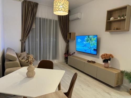Ploiesti Apartment | ArtHome