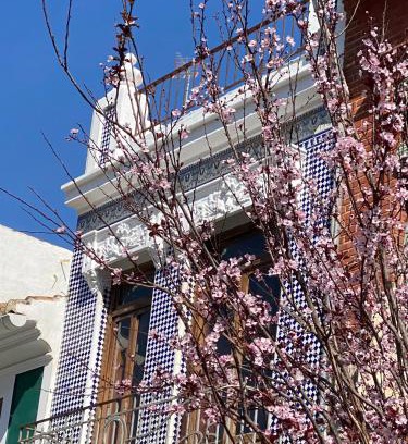 El Cabanyal House | Artisan Haven: El Cabanyal Oasis