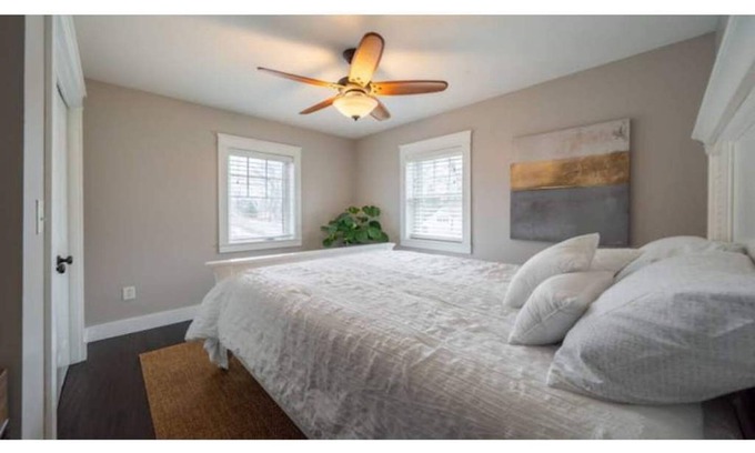 Middleville House | Artist Lake House