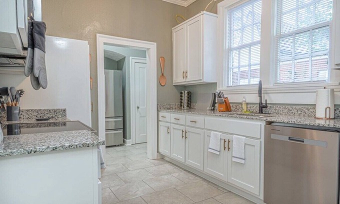 Columbus House | Artistic Historic Home in Midtown Columbus