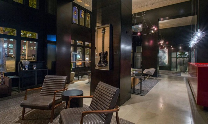 Downtown Seattle Hotel | Artistic Seattle's Retreat - Friends & Family Fun, Happy Hour Fun | 4 Units