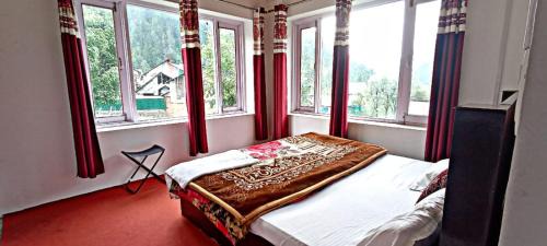Aru Valley House | Aru heights Guest house