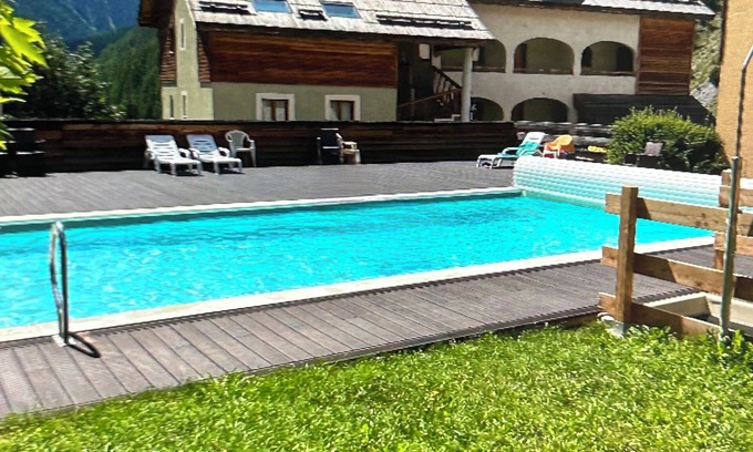Arvieux Apartment | ARVIEUX QUEYRAS T3 APT at the foot of the slopes