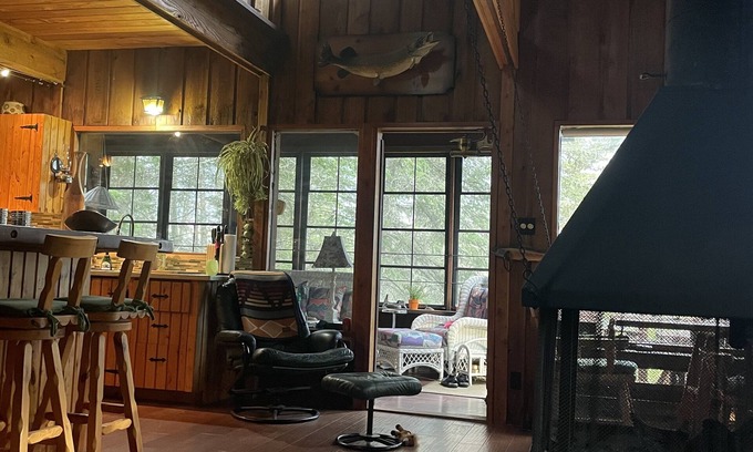 Baysville Cabin | As Seen In Style Magazine