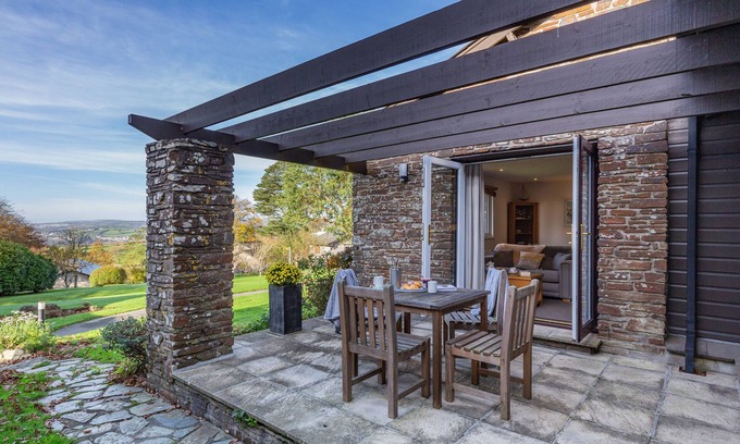Par House | Ash at Trenython - Two Bedroom House, Sleeps 4
