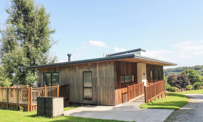Carnon Downs Cottage | ASH, family friendly, with open fire in Truro