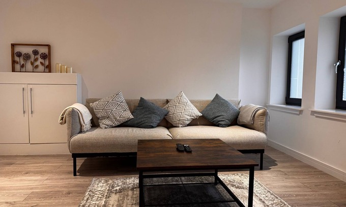 Central Aberdeen Apartment | Ash Residence City CentrenA stunning warm and cozy city center apartment.