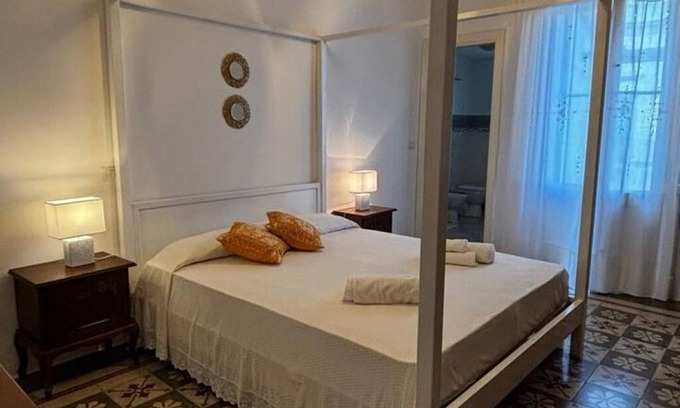 Acquarica del Capo House | Ashian Villani Palace - Room 4