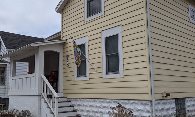 Grand Haven House | Ask about winter specials for Healthcare travelers!