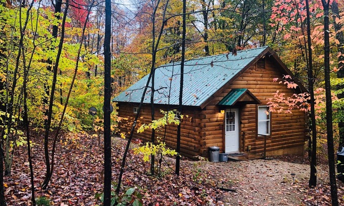 Logan Cabin | Aspen Cabin-Hocking Hills