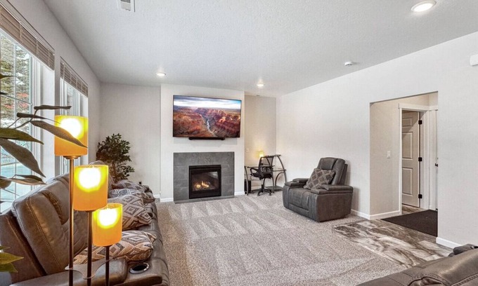 Donnelly Apartment | Aspen Haven .