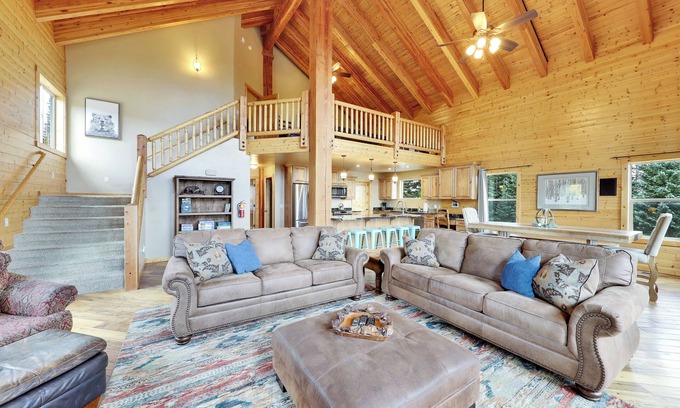 Brian Head Cabin | Aspen Lodge in Brian Head - Sleeps up to 25!