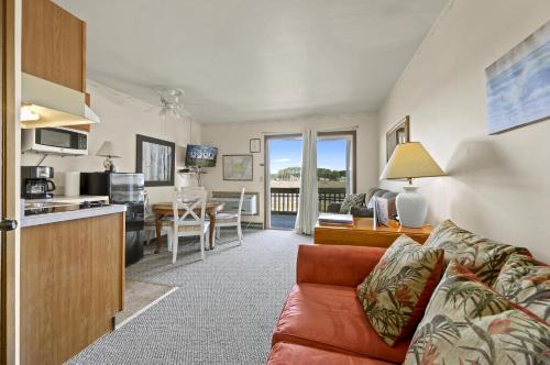 Chincoteague Apartment | Assateague Inn 206-S