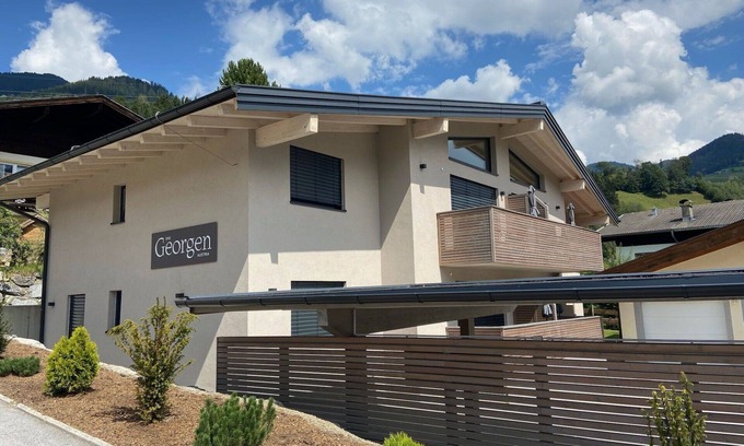 Gries Apartment | Cosy apartment for 4 people with WIFI, TV, terrace and pets allowed