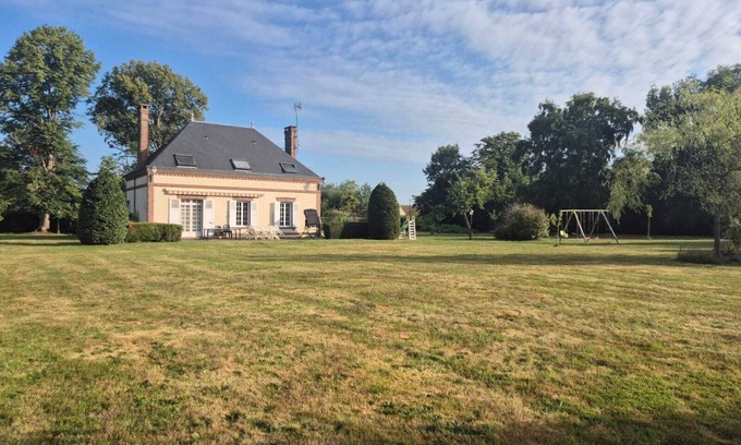Pullay House | At the edge of the woods, family and relaxation