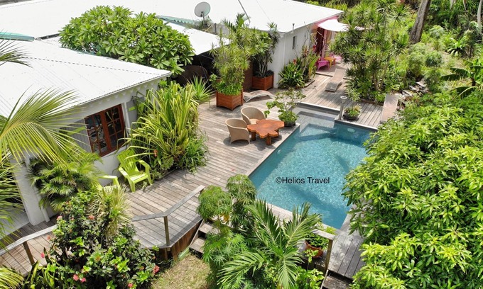 Bas Vent House | Atemoya lodges. Swimming pool, beach 400 m., Fleur de Canne (2/4p) A/C, pool, garden, beach 400m