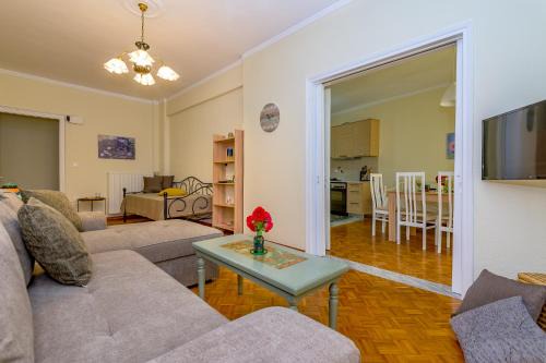 Alexandroupoli Apartment | Athanasia's central home