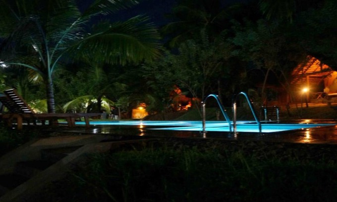 Udawalawa Hotel | Athgira River Camp
