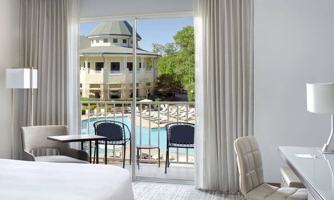 Stone Mountain Hotel | Atlanta Evergreen Lakeside Resort