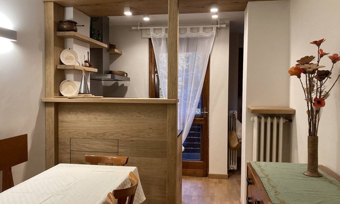 Courmayeur Apartment | Atmospheric apartment in Courmayeur - 5 minutes from the cable car