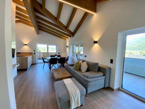 Saalfelden am Steinernen Meer Apartment | Attic Apartment in Saalfelden near Ski Slopes