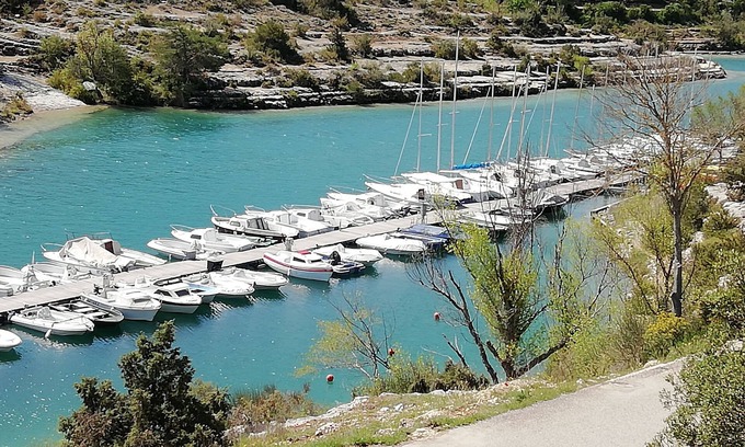 Esparron-de-Verdon Villa | Attached Provencal Villa with Private Pool and panoramic views overlooking lake