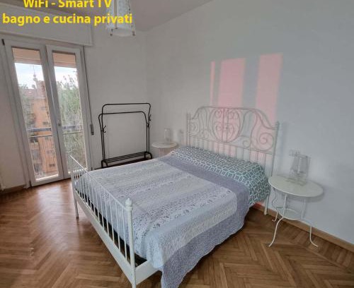 Old Town Bed & Breakfast | Attico Indipendente nel Cuore di Modena