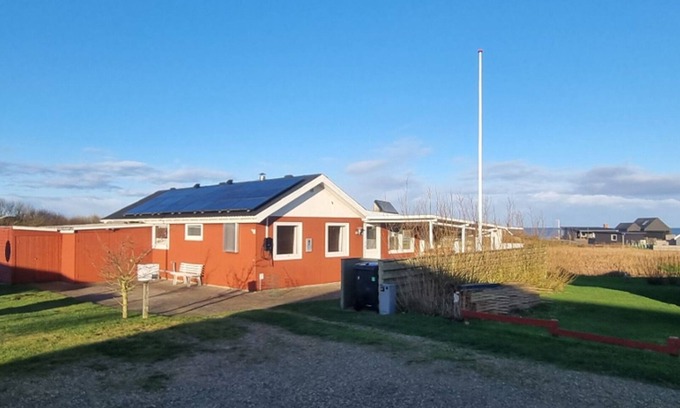 Vinderup House | Attractive, cozy wooden holiday home with a view of the picturesque Limfjord