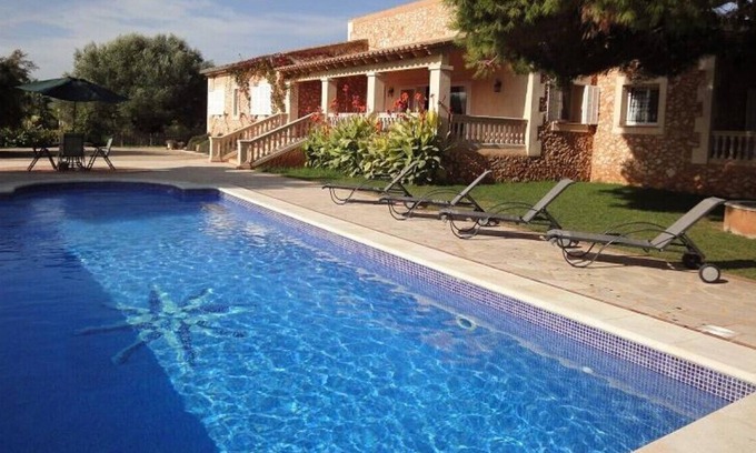 Calas de Mallorca Villa | Attractive, recently built, Mallorcan style property with splendid sea views.