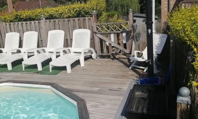 Yvoir House | ATYPICAL VINTAGE CARAVAN GITE "AU POULAILLER" WITH SWIMMING POOL.