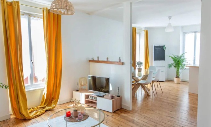 Crozon Apartment | Au Pied de la Plage de Morgat, Appartement 4 Personnes Lumineux et Confortable