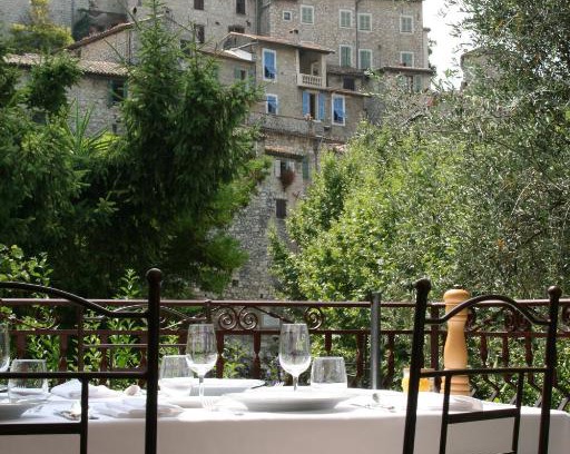 Peillon Hotel | Auberge De La Madone