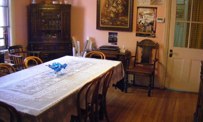 Lowertown Bed & Breakfast | Auberge des Arts Bed and Breakfast