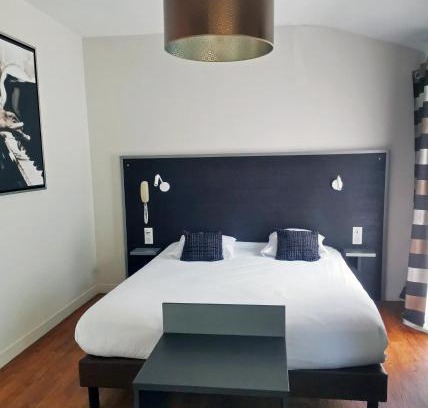 Baud Hotel | Auberge Du Cheval Blanc - Logis Hotel