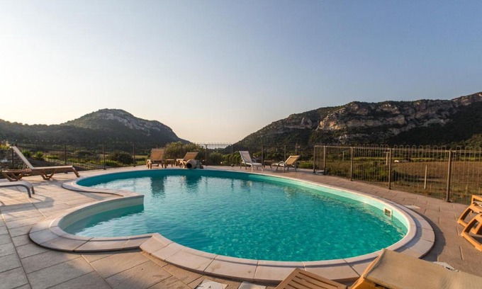 Patrimonio Hotel | Auberge Lustincone