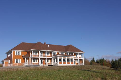 Cap-Chat Hotel | Auberge - Village Grande Nature Chic-Chocs