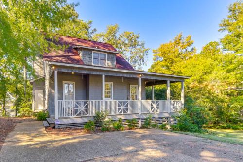 Smith Mountain Estates House | Auburn Game Day Getaway on Lake Martin with Dock!