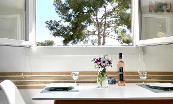 Giens House | Auguière East, house in the heart of the vineyards