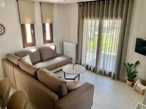 Ierissos Hotel | Αura Luxury Apartments