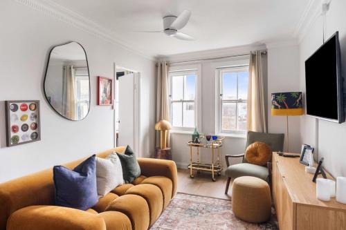 Darlinghurst Apartment | Aurelia Darling - Boutique Poolside Retreat near CBD