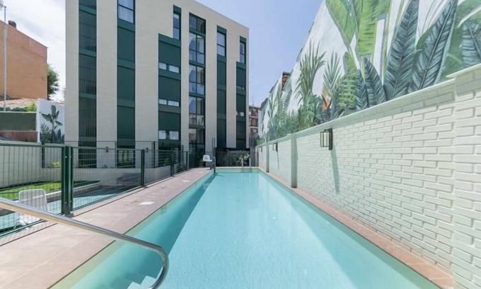 Carabanchel Apartment | Aurora Stays by Charming XII, Apartment for 4 with free parking